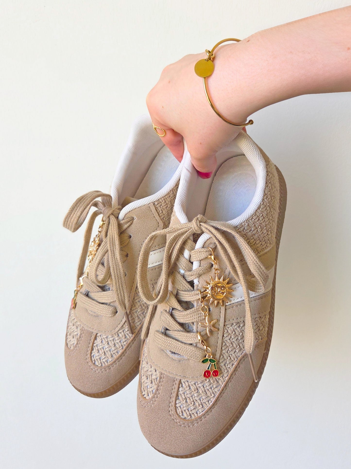 Baskets Cerise