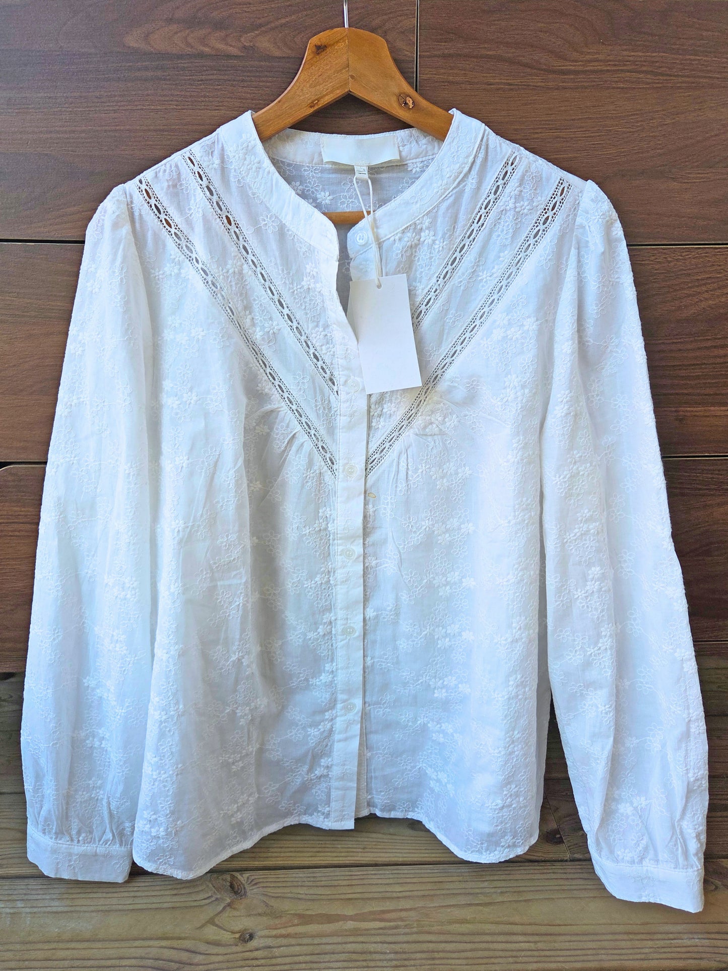 Blouse blanche avec broderies Taille M/L Défectueuse