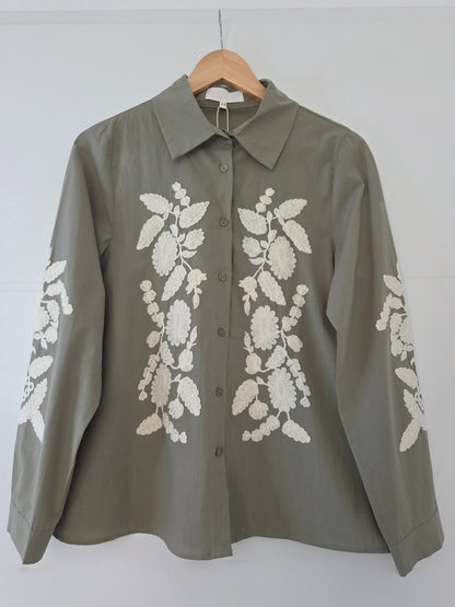 Chemise Iris kaki Taille S/M défectueuse