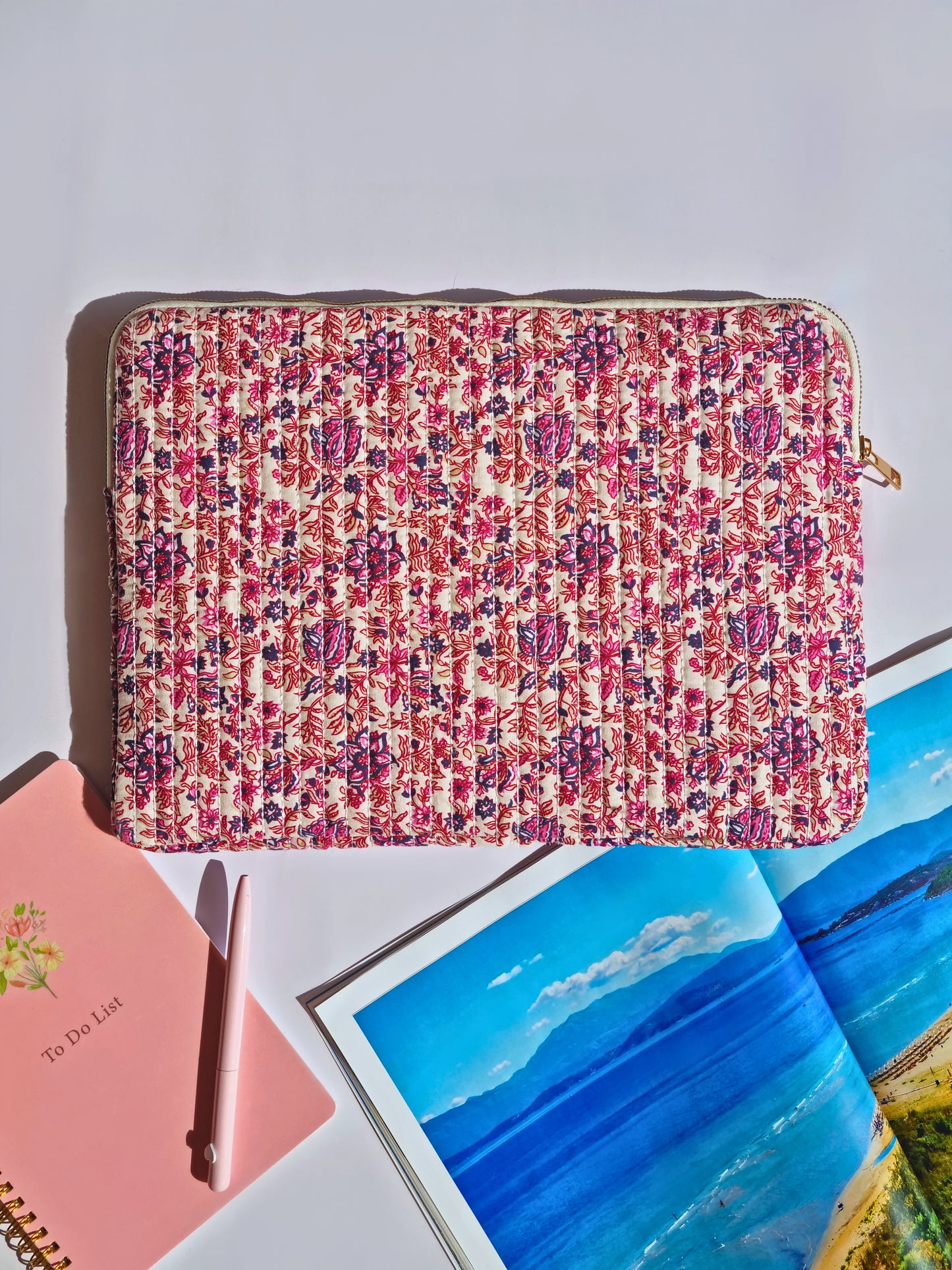 Housse pour ordinateur L’AMOUR – Fleurie rose