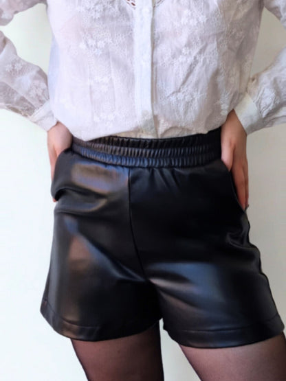 Short Noélie