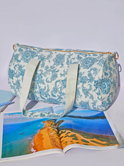 Sac de sport matelassé L’AMOUR – Bleu & Blanc