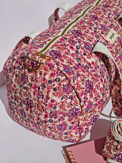 Sac de sport matelassé L’AMOUR – Fleuri rose