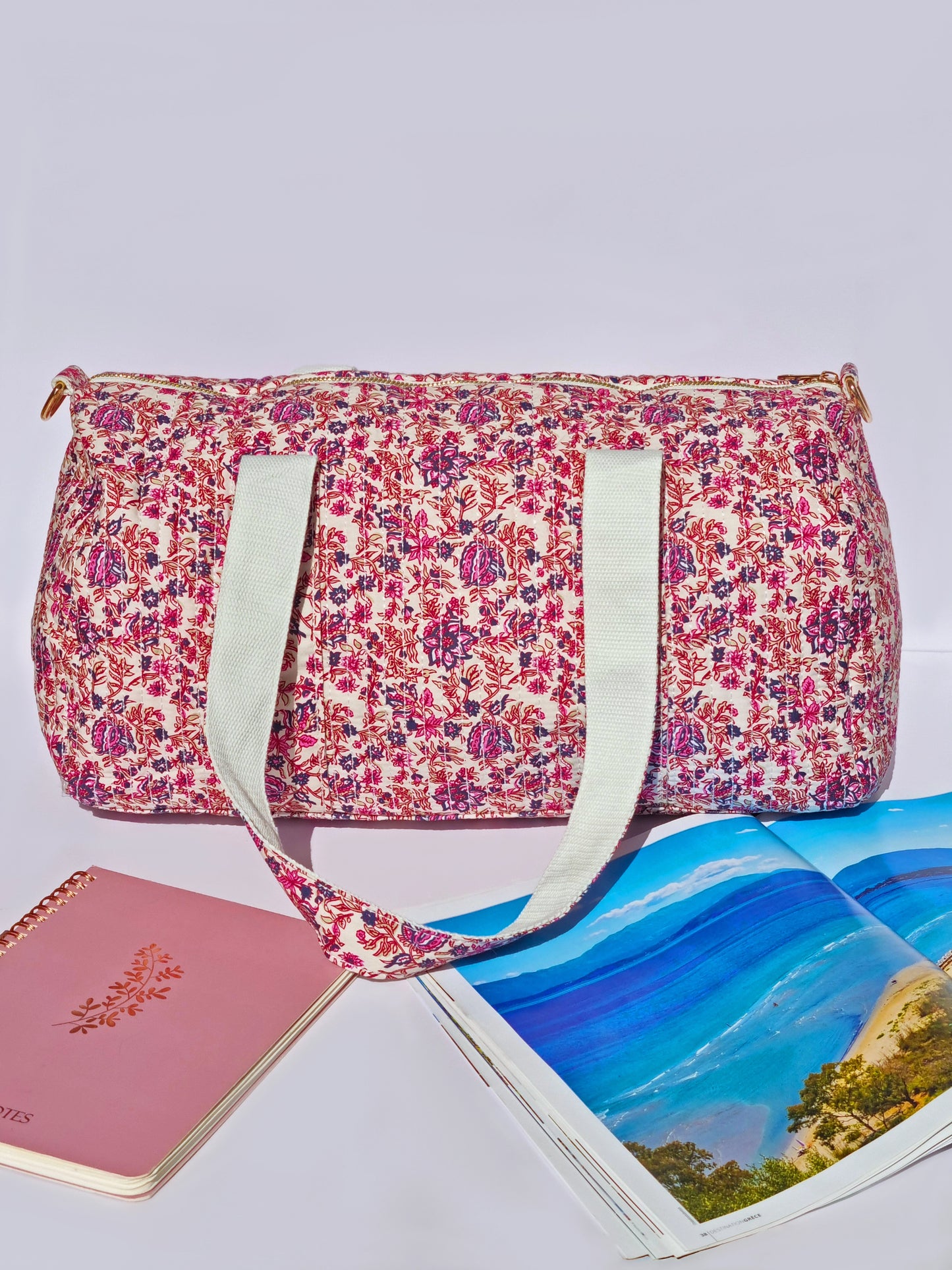 Sac de sport matelassé L’AMOUR – Fleuri rose